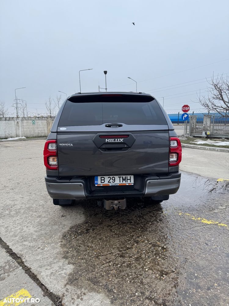 Toyota Hilux 2.8D 204CP 4x4 Double Cab AT Invincible - 5