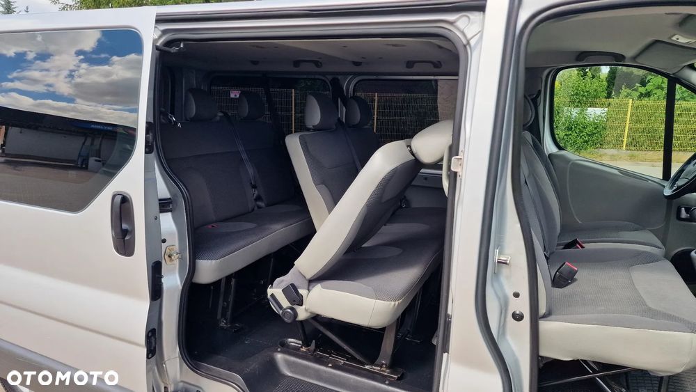 Opel Vivaro L2H1 2.9t - 15