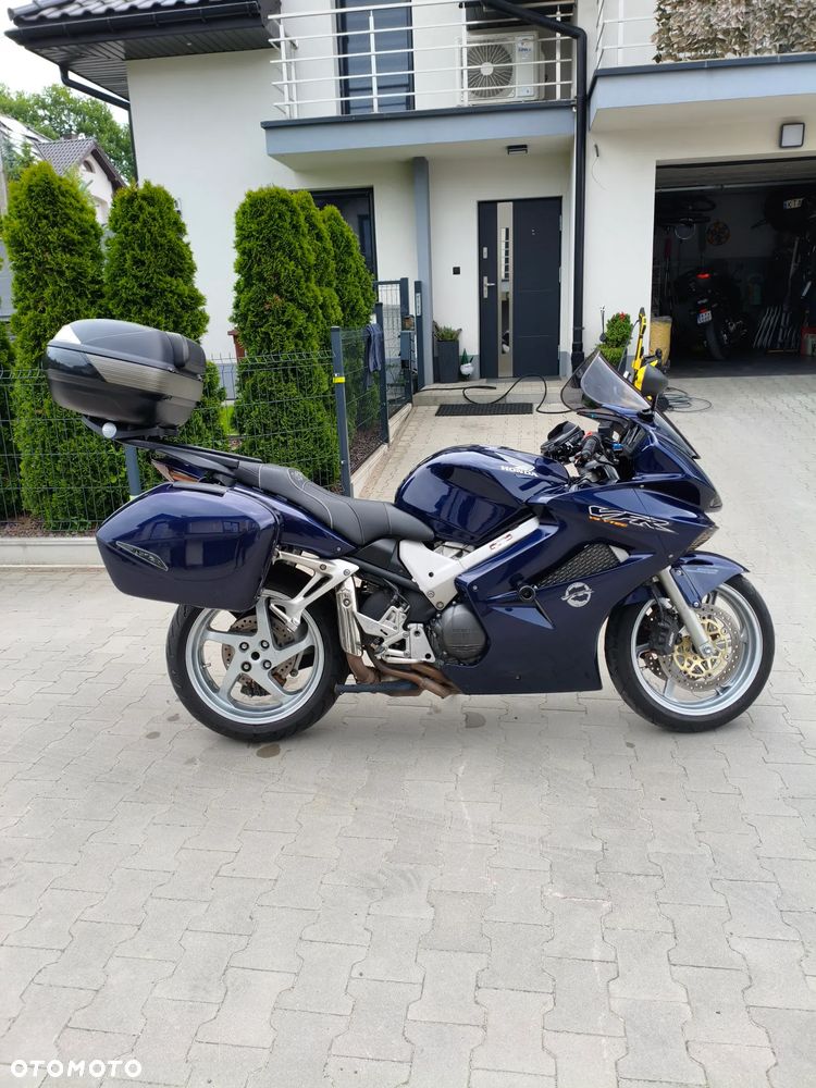 Honda VFR - 5