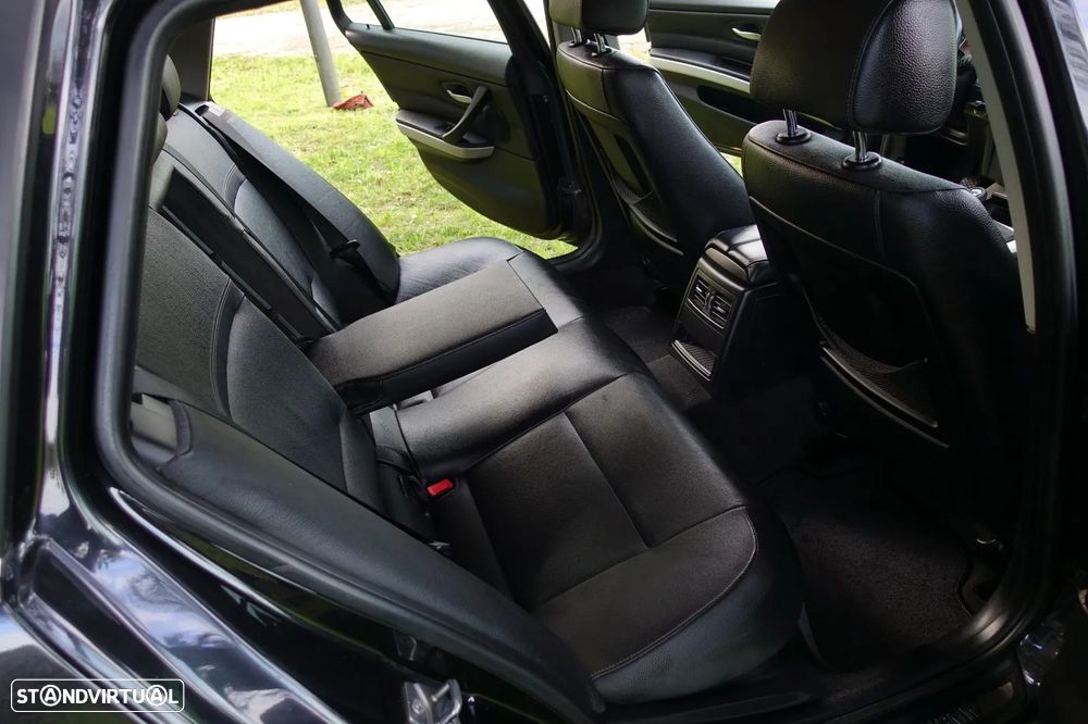 BMW 320 d Sport - 27