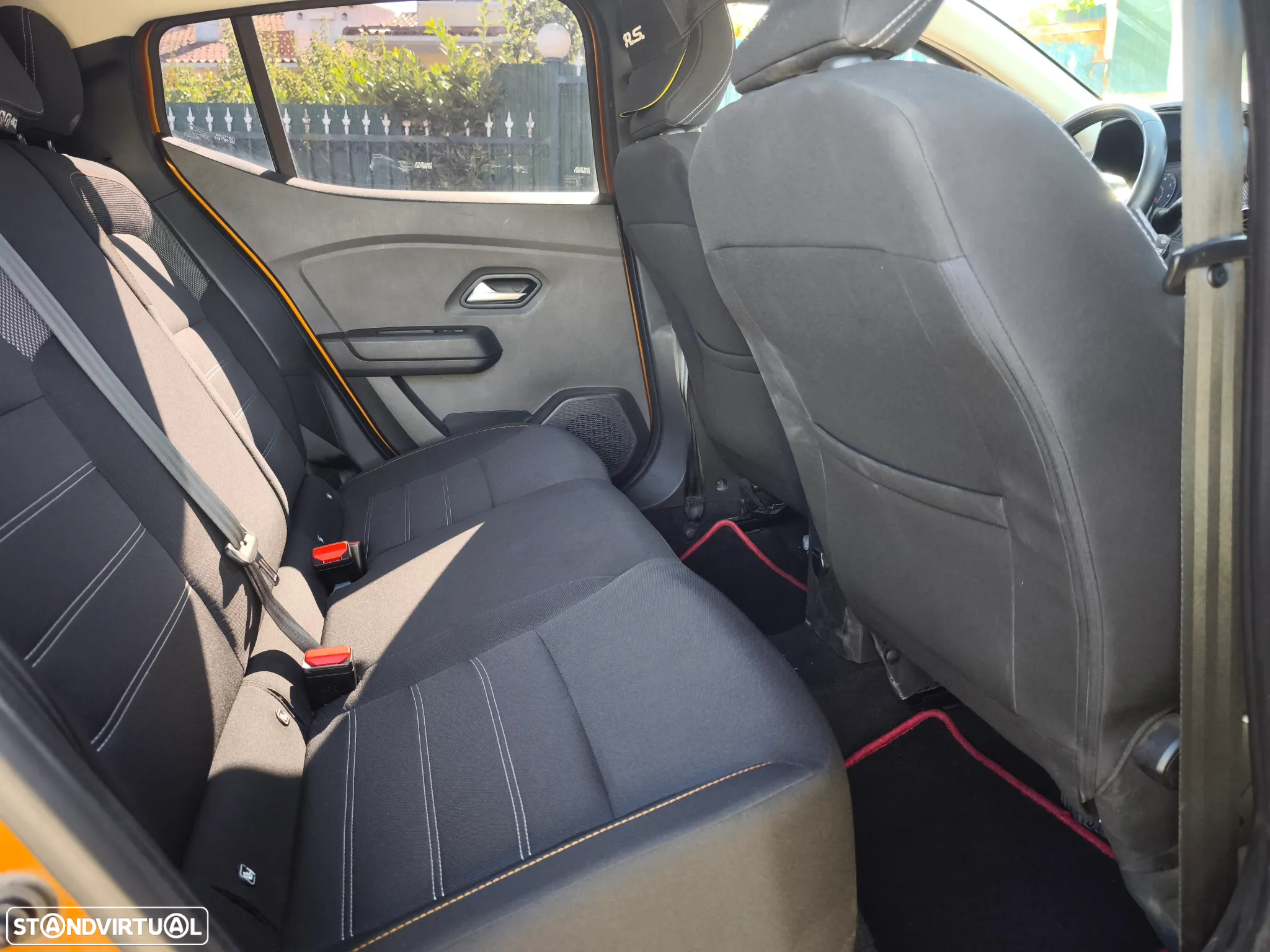 Dacia Sandero - 10