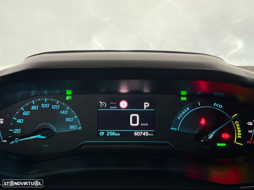 Peugeot e-2008 50 kWh Active Pack - 22