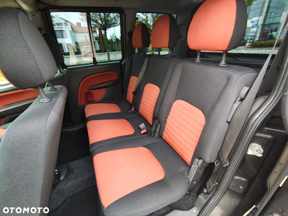 Fiat Doblo 1.9 JTD Dynamic - 15