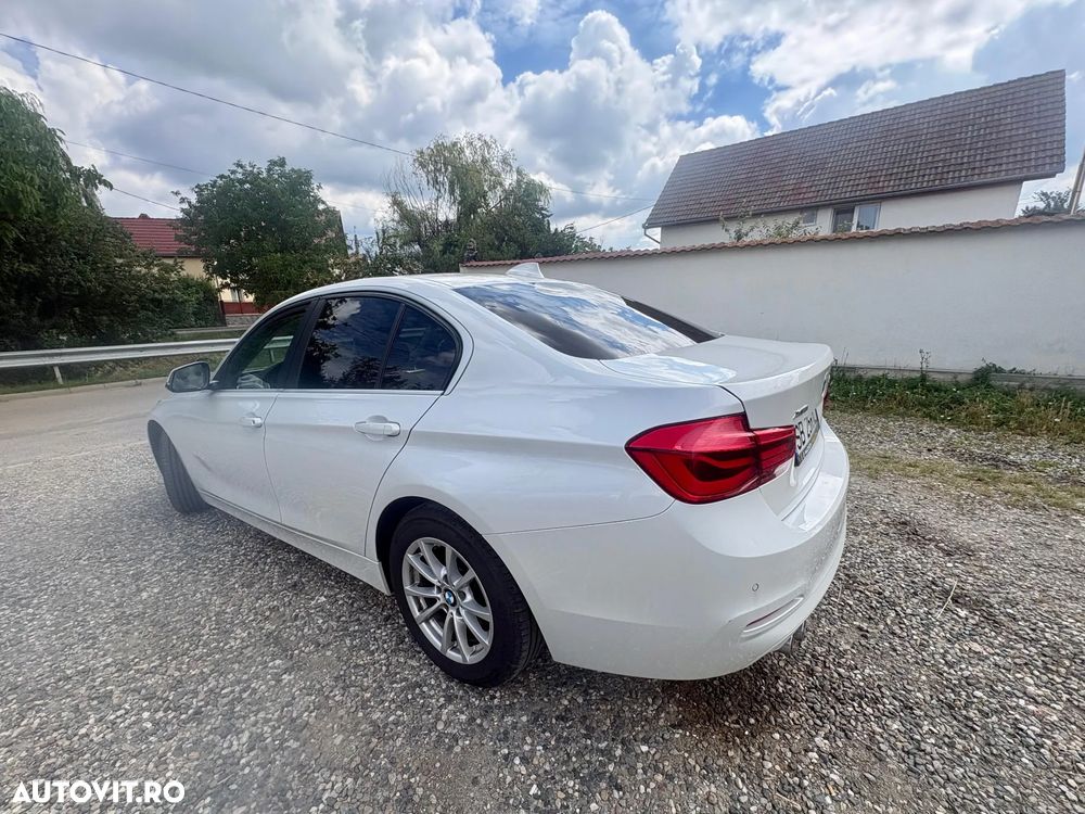 BMW Seria 3 320d xDrive AT - 9