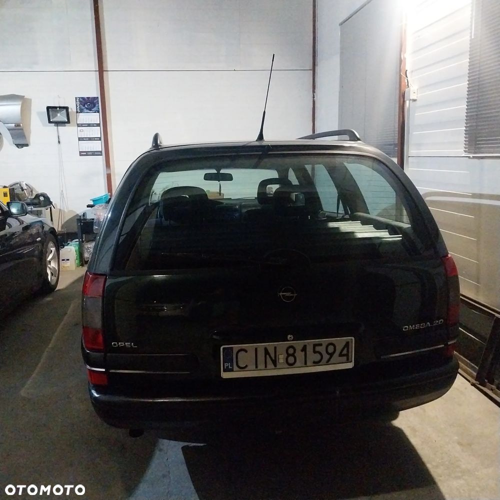 Opel Omega - 4
