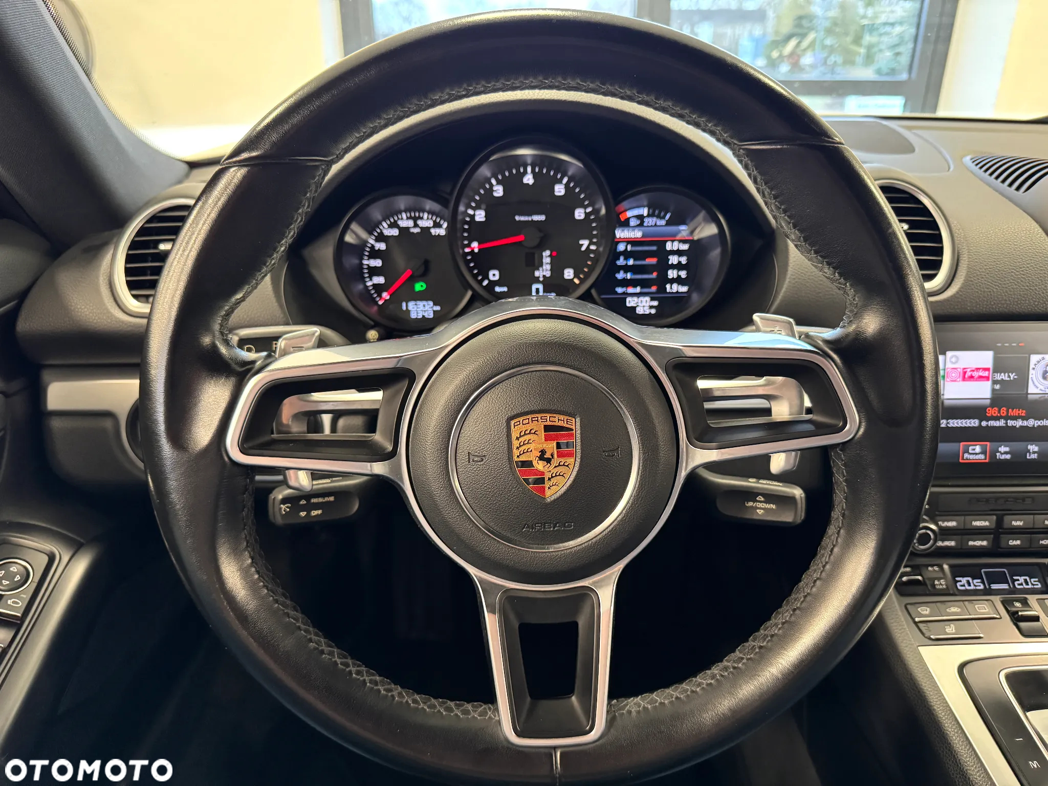 Porsche Cayman - 9