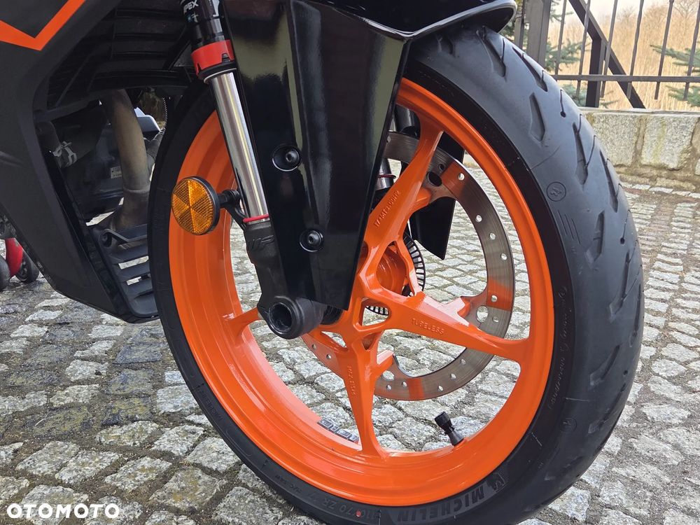 KTM RC 125 - 16