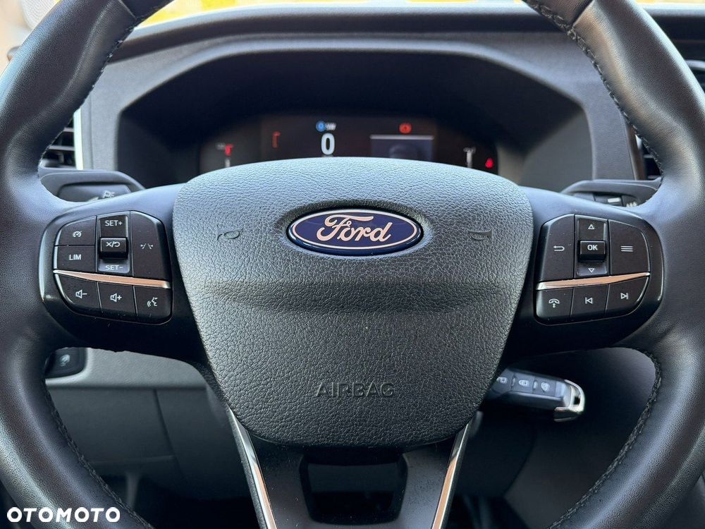 Ford Transit - 24