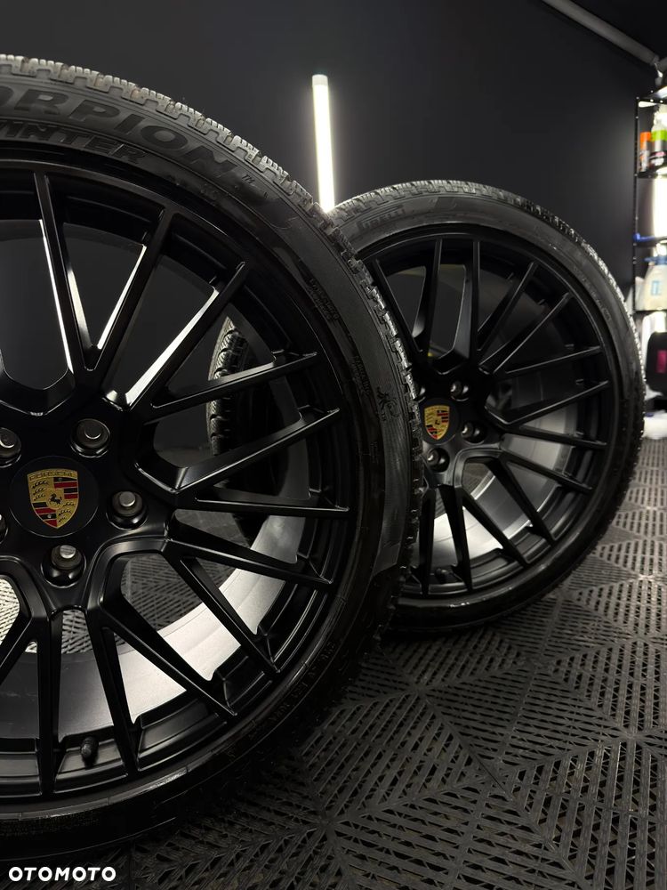 Oryginalne felgi Porsche 21″ + opony Pirelli Scorpion Winter | 275/40 & 305/35 R21 | Zestaw - 2
