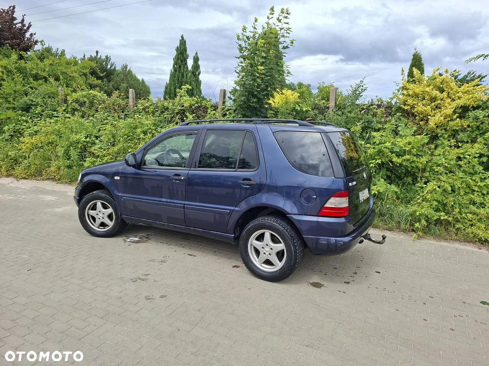 Mercedes-Benz ML - 4