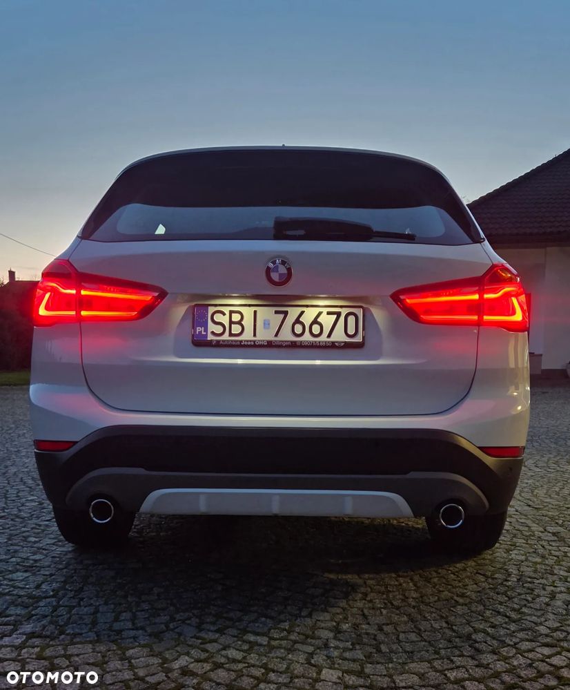 BMW X1 xDrive20d Sport Line - 10