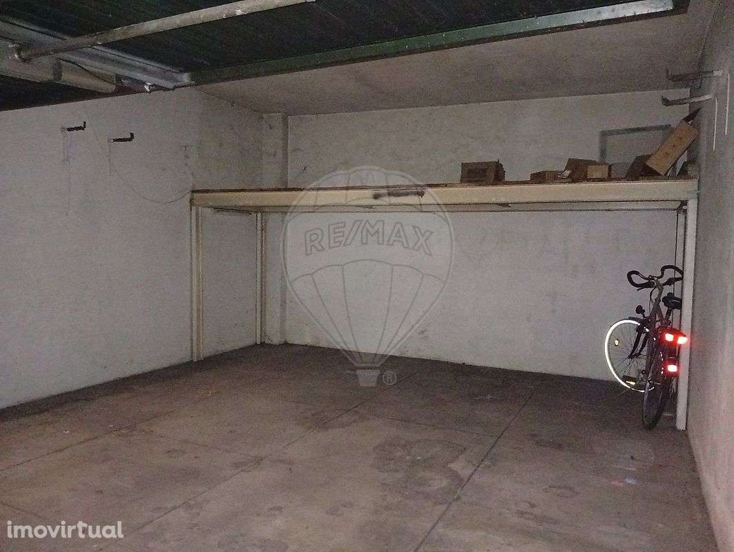 Garagem  para arrendamento - Grande imagem: 4/6