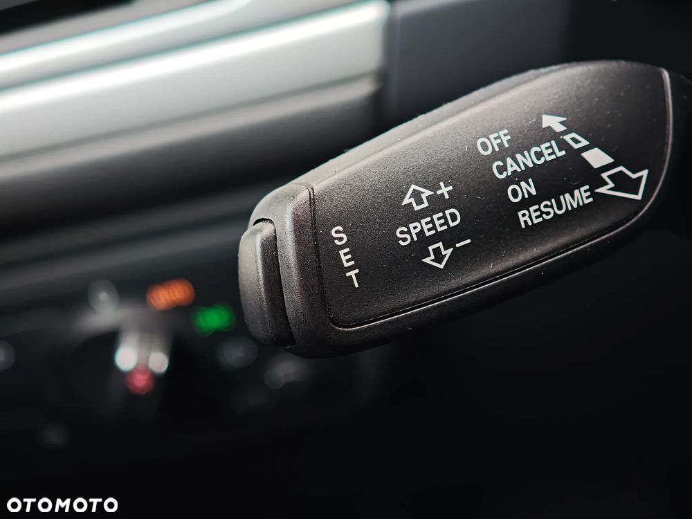 Audi A6 Avant 2.0 TDI Ultra - 24