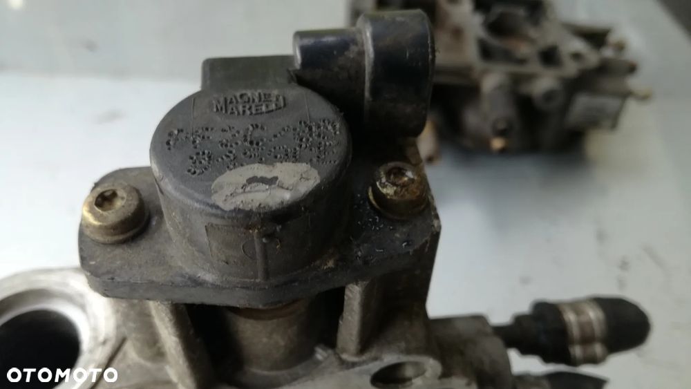 czujnik powietrza wiązka kostka mębrana uszczelka śruba nastawnik przepustnicy wtrysku przepustnica korpus wtryskiwacza seicento cinQuecento sporting punto I panda I doblo I palio siena - 9