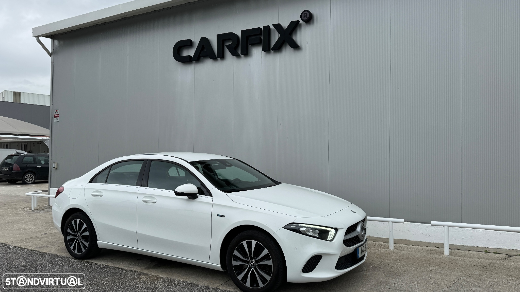 Mercedes-Benz A 250 Limousine e Style Plus - 4
