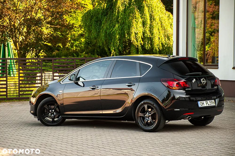 Opel Astra 1.4 Turbo Edition - 17