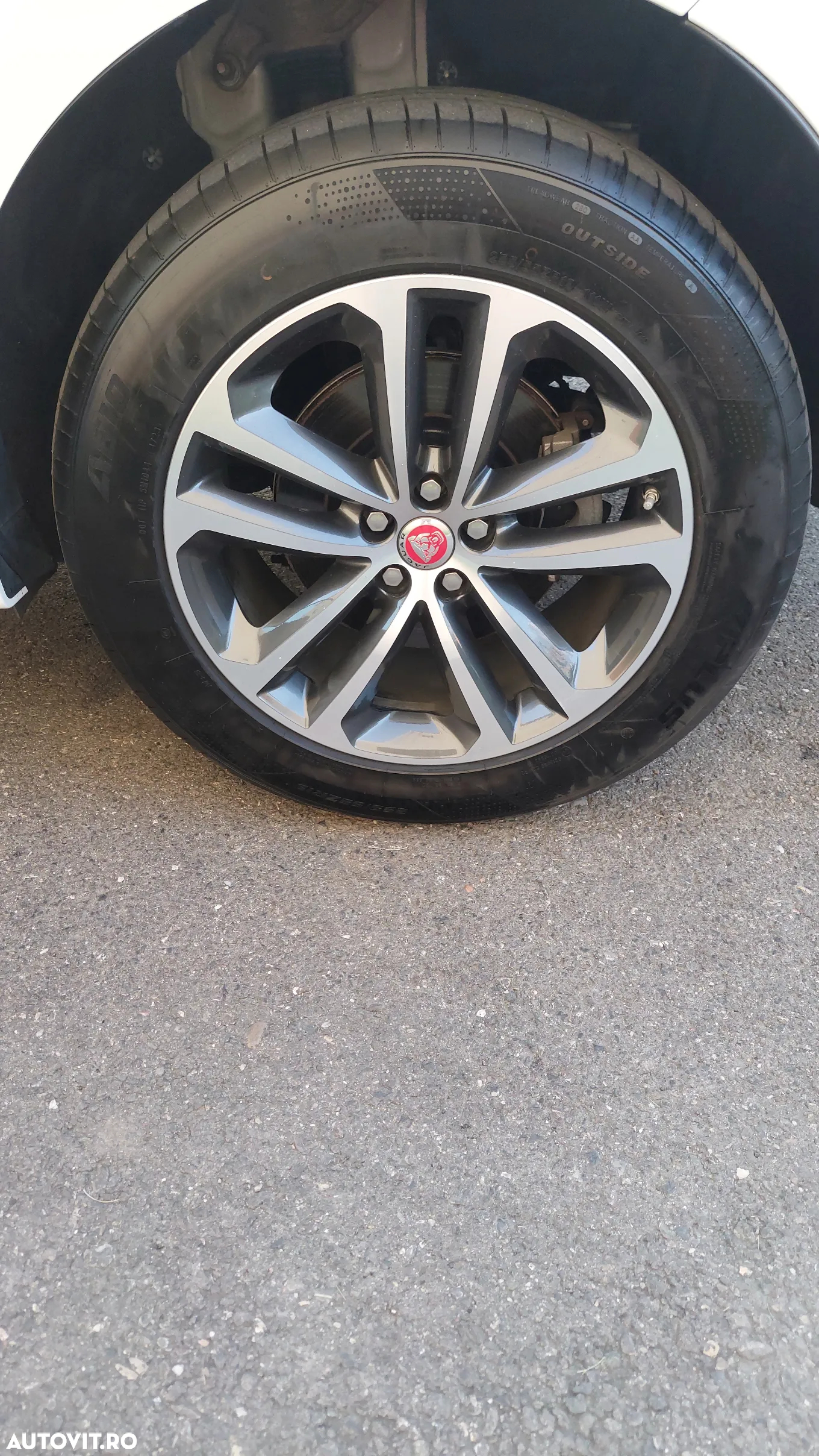 Jaguar F-Pace 20d Aut. R-Sport - 32