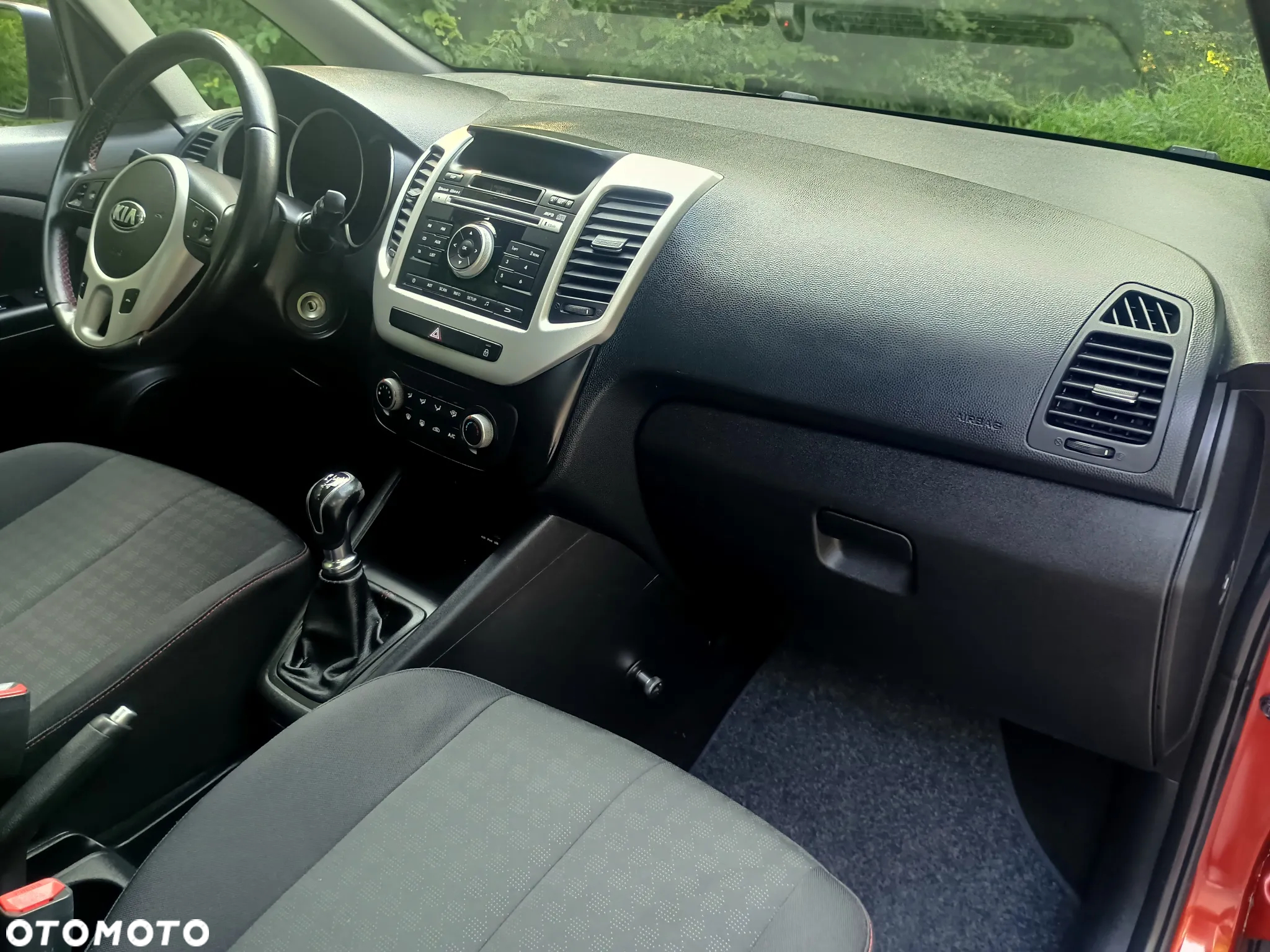 Kia Venga - 16