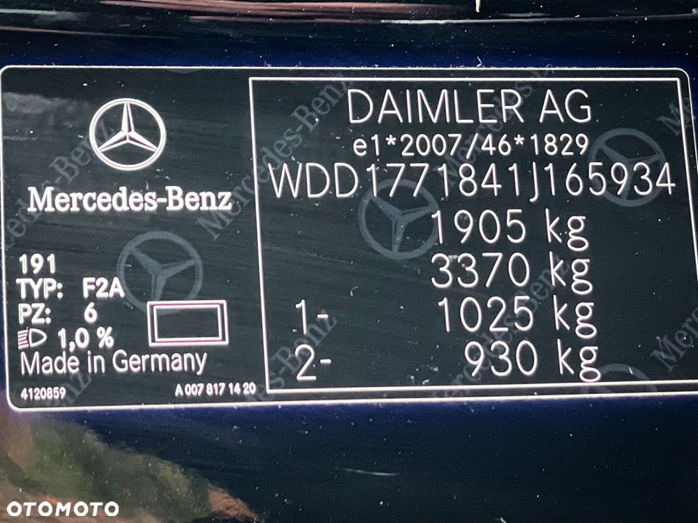 Mercedes-Benz Klasa A 180 7G-DCT AMG Line - 27