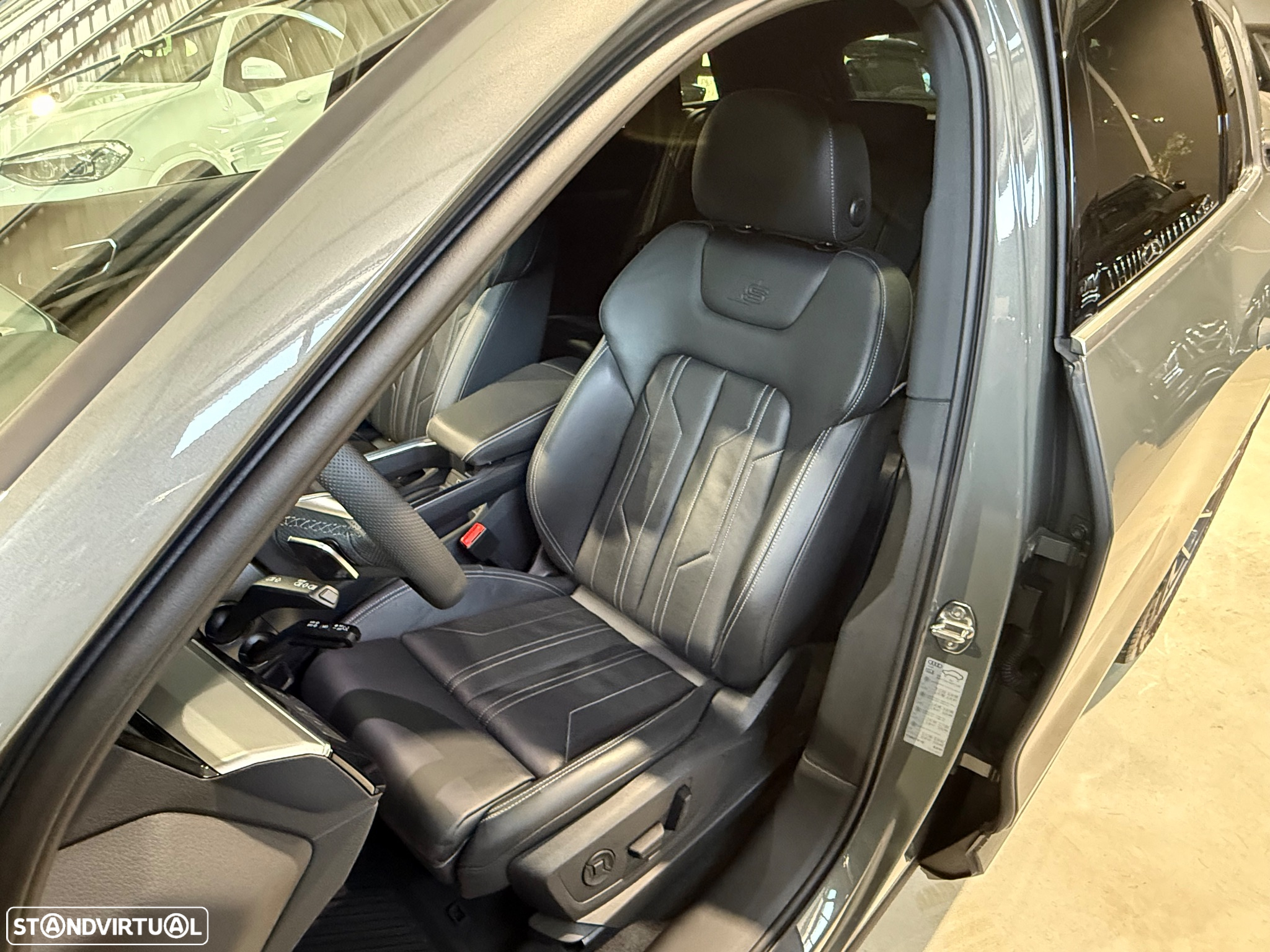 Audi Q8 e-Tron 50 quattro S line - 26