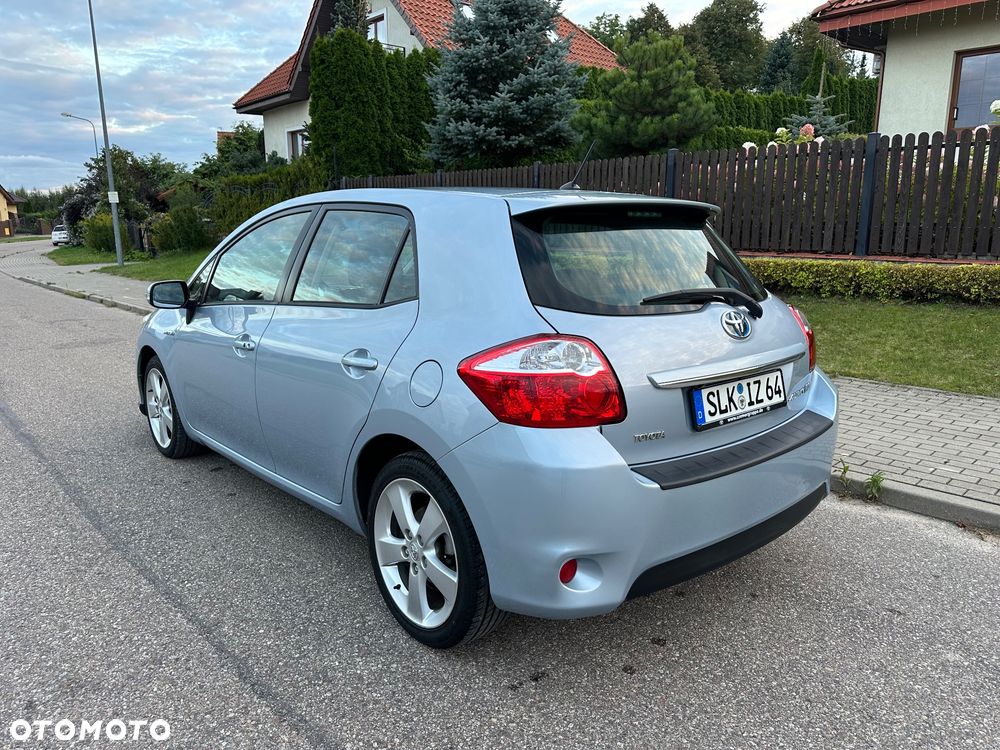 Toyota Auris 1.8 HSD Luna - 12
