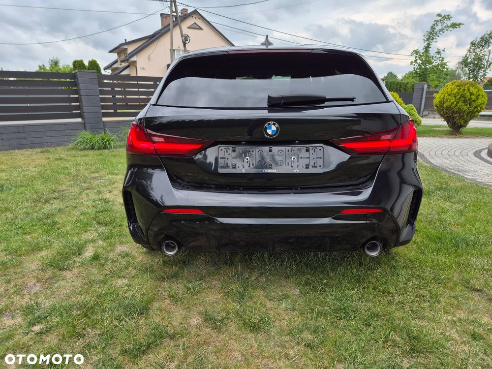 BMW Seria 1 120i M Sport - 11