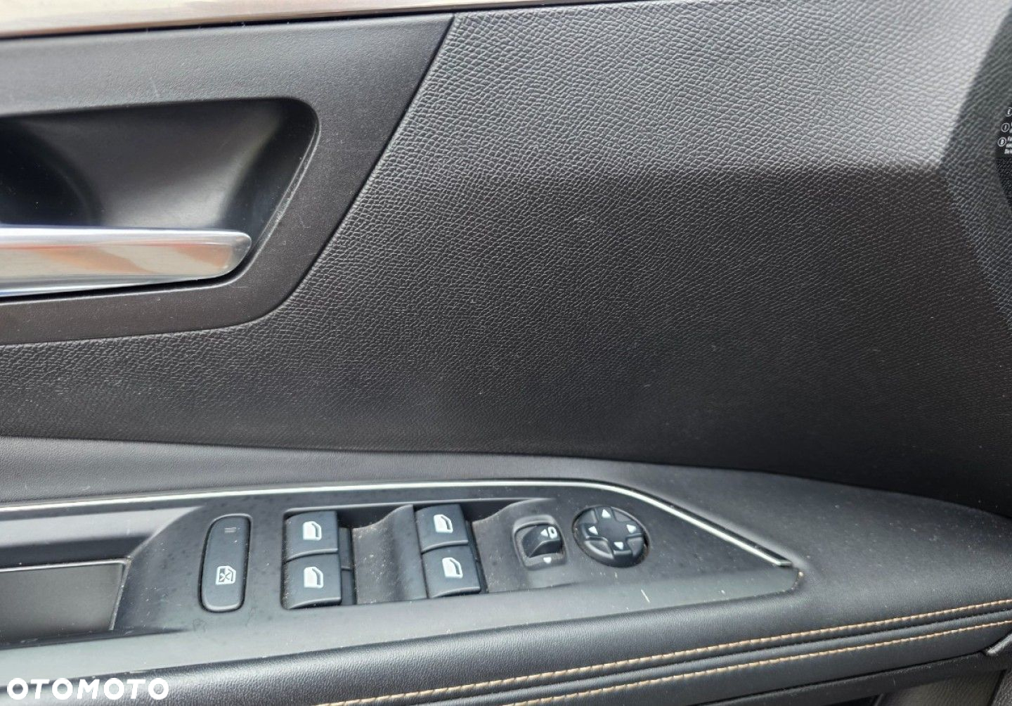 Peugeot 5008 - 9
