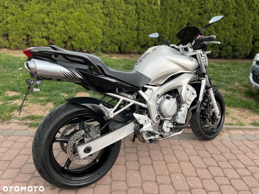 Yamaha FZ6 - 5