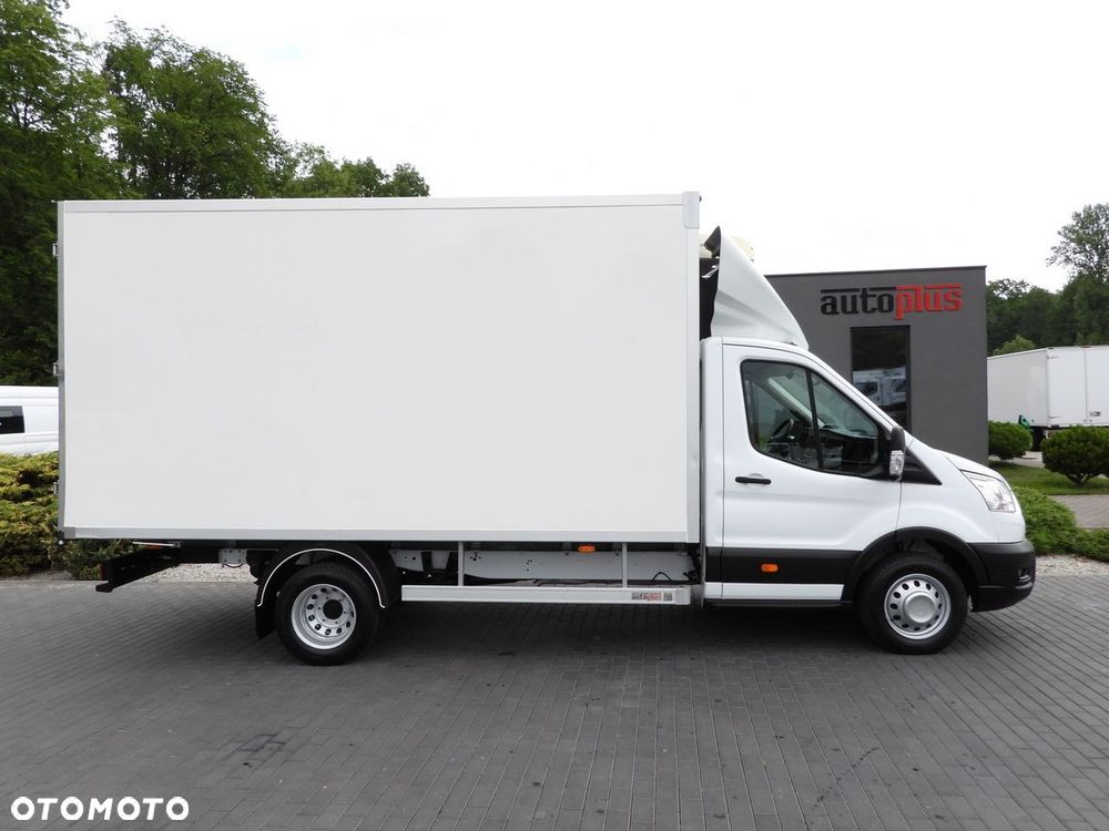 Ford TRANSIT CHŁODNIA KONTENER 0*C 8 PALET TEMPOMAT BLIŹNIACZE KOŁA KLIMATYZACJA  130KM - 8