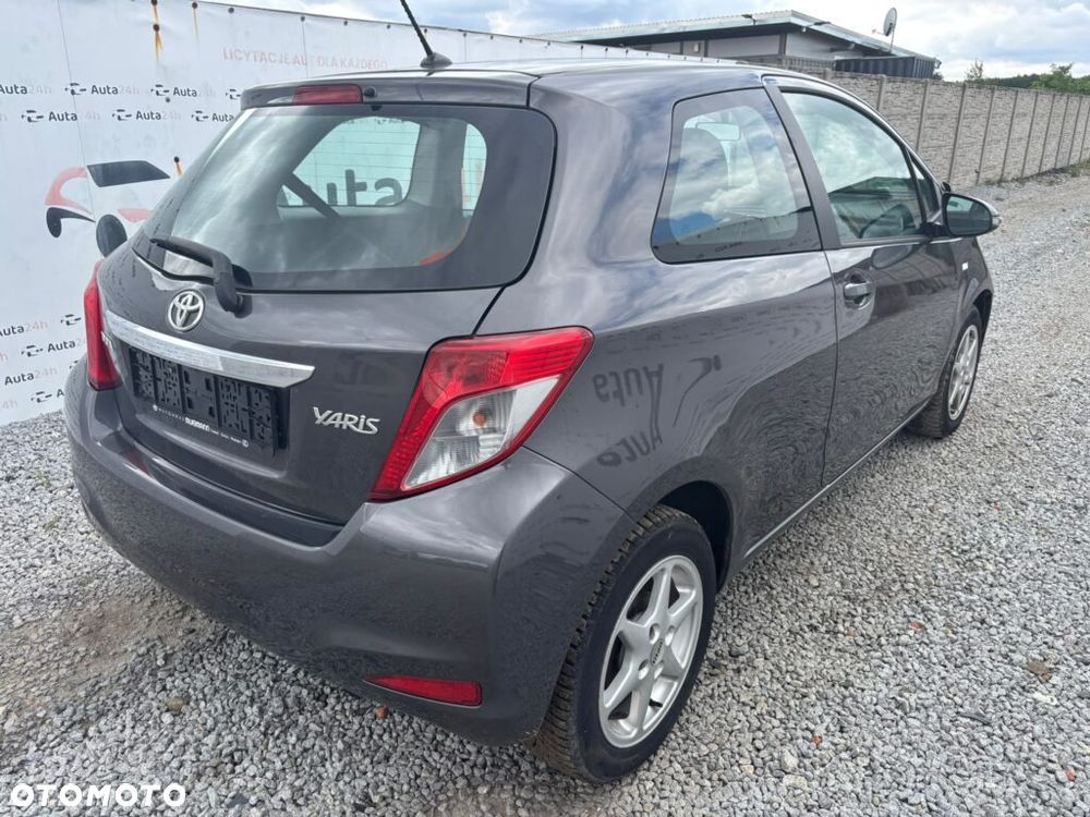 Toyota Yaris 1.0 VVT-i Cool - 3