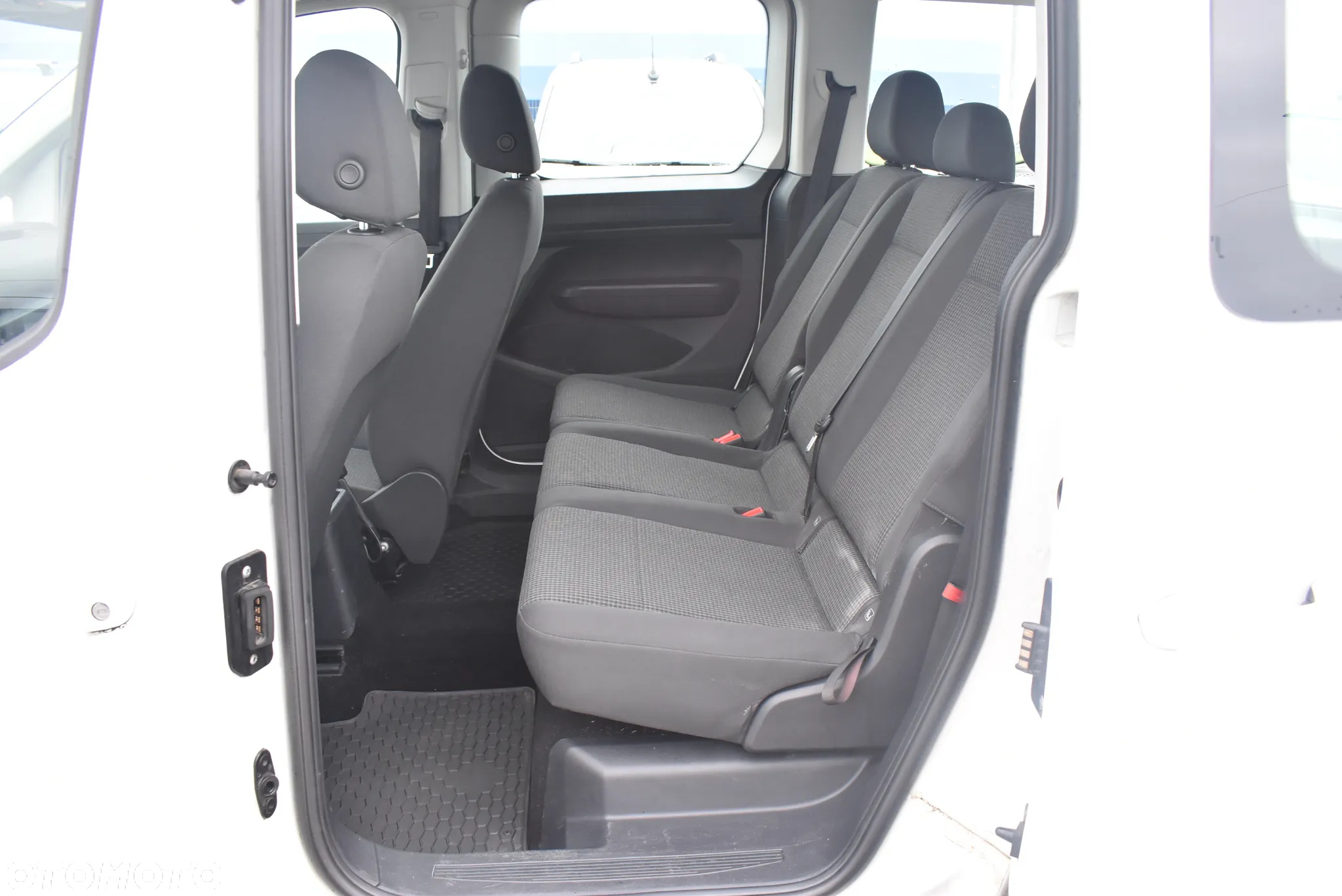 Volkswagen Caddy 2.0 TDI - 12
