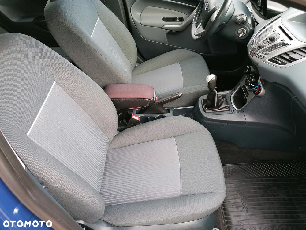 Ford Fiesta - 16