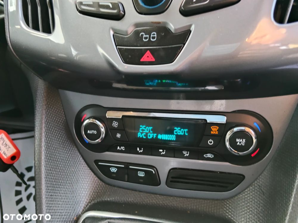 Ford Tourneo Connect - 38