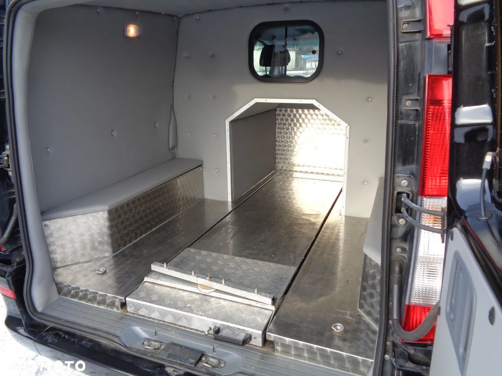Mercedes-Benz Vito - 10