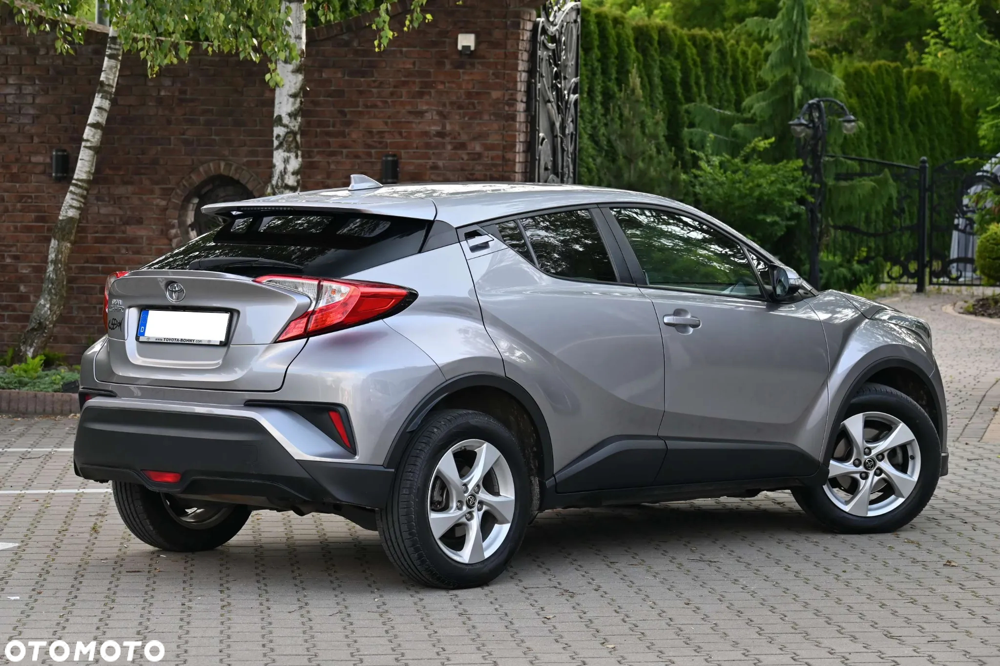 Toyota C-HR - 12