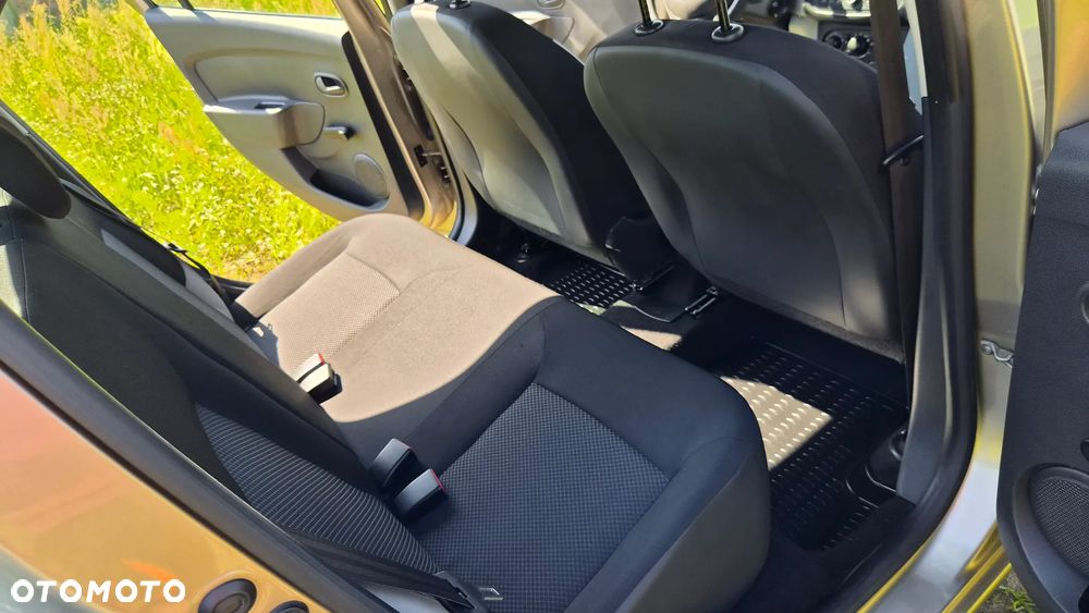 Dacia Logan 1.2 16V Access - 13