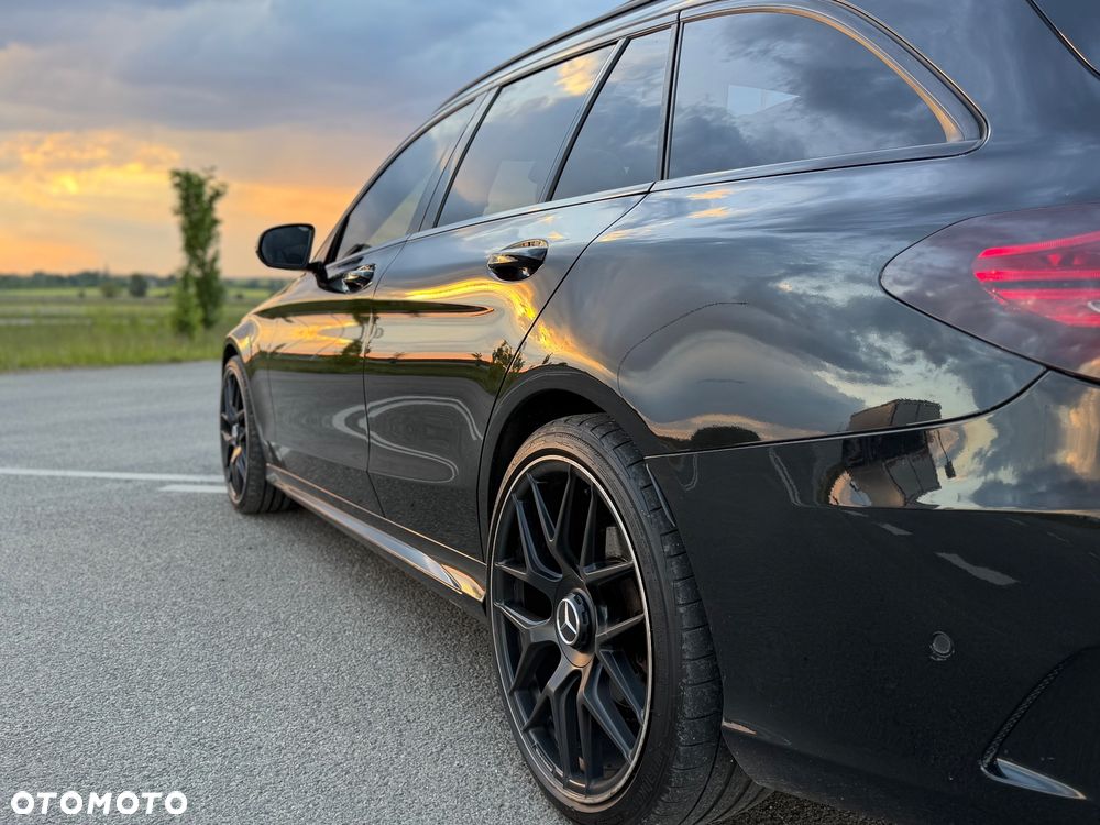 Mercedes-Benz Klasa C 250 d 4Matic 9G-TRONIC AMG Line - 11