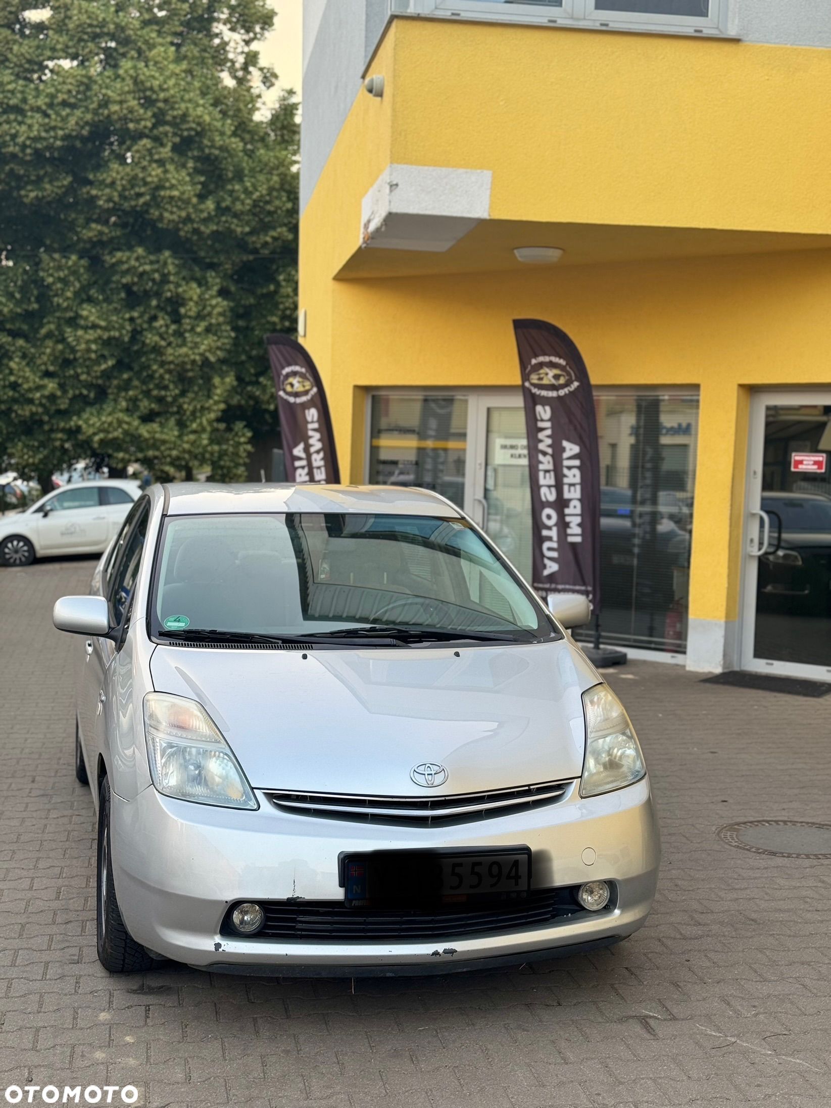 Toyota Prius (Hybrid) Executive - 1