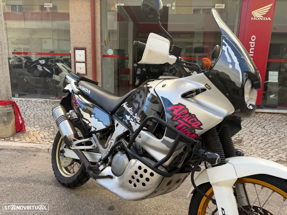 Honda Africa Twin XRV 750 - 4