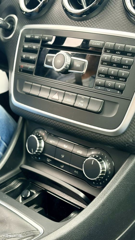 Mercedes-Benz A 180 CDI (BlueEFFICIENCY) - 14