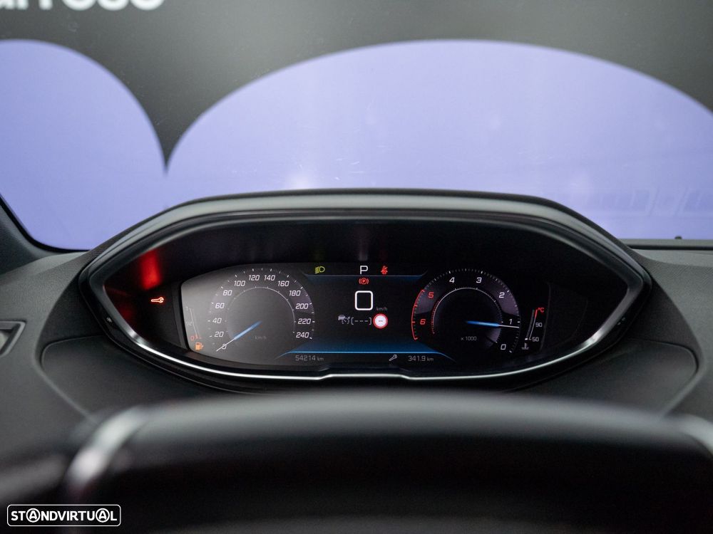 Peugeot 3008 1.5 BlueHDi GT EAT8 - 16