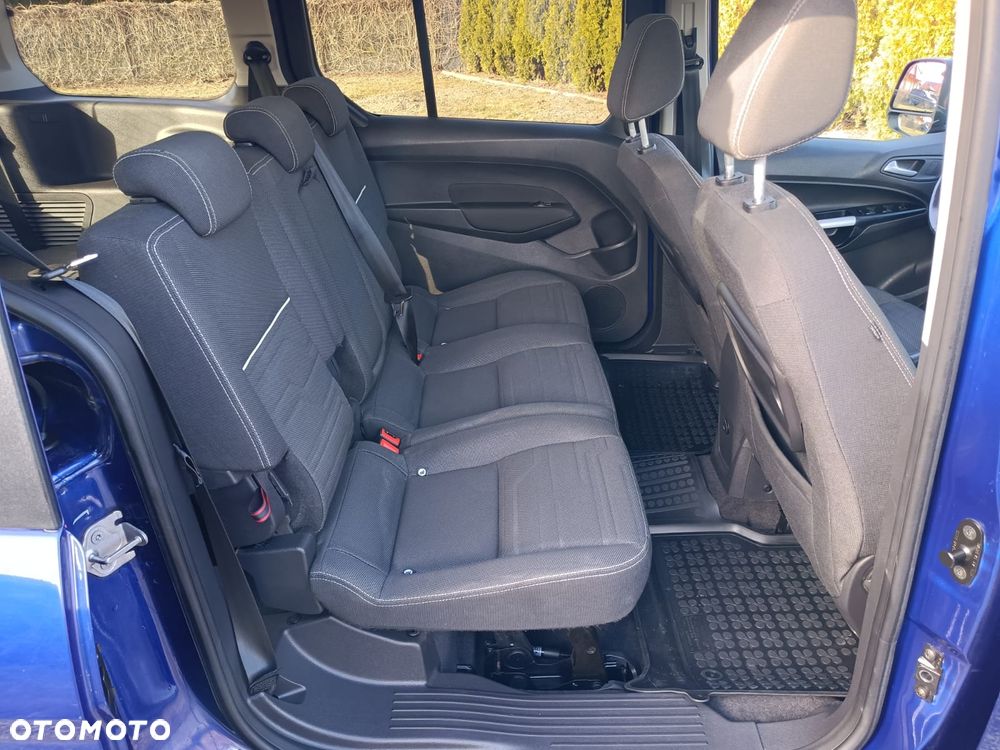 Ford Tourneo Connect 1.5 TDCi Titanium - 32