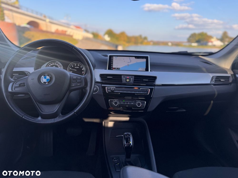 BMW X1 sDrive18i - 6