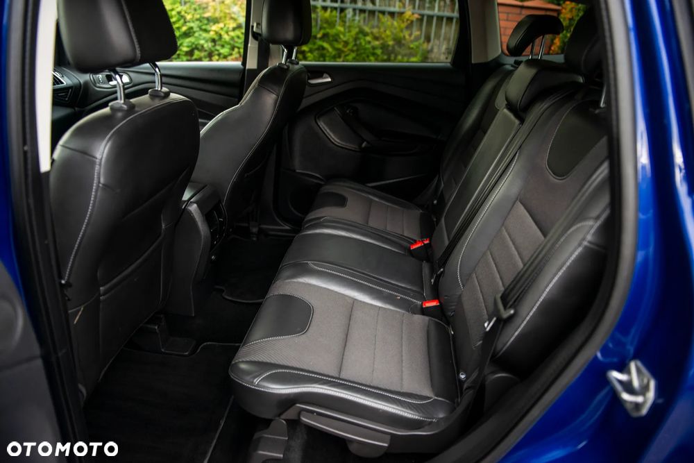 Ford Kuga 2.0 TDCi 4x4 Titanium - 32
