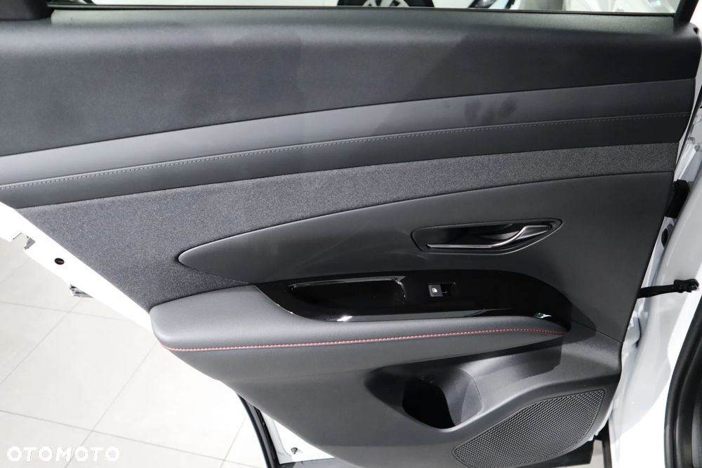 Hyundai Tucson 1.6 T-GDi N-Line Plus 2WD DCT - 16