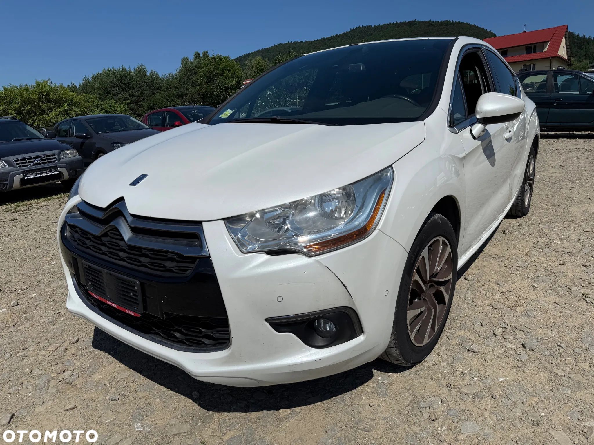 Citroën DS4 e-HDi 115 SoChic - 1