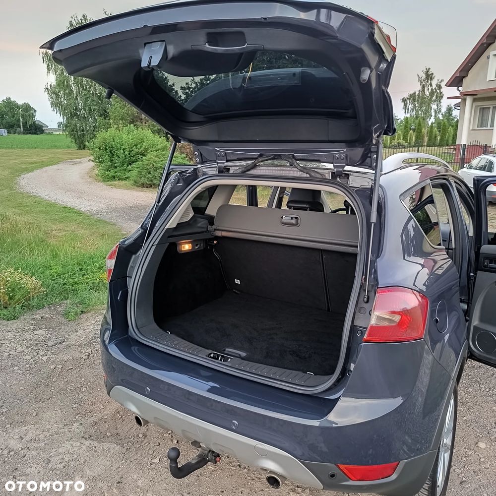 Ford Kuga 2.0 TDCi 2x4 Titanium - 25