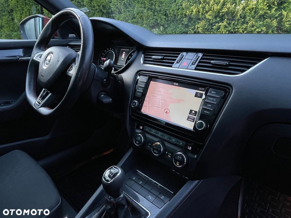 Skoda Octavia 2.0 TDI RS - 22