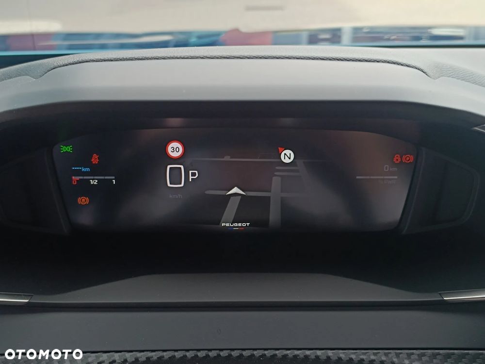 Peugeot 2008 1.2 PureTech Allure S&S EAT8 - 23
