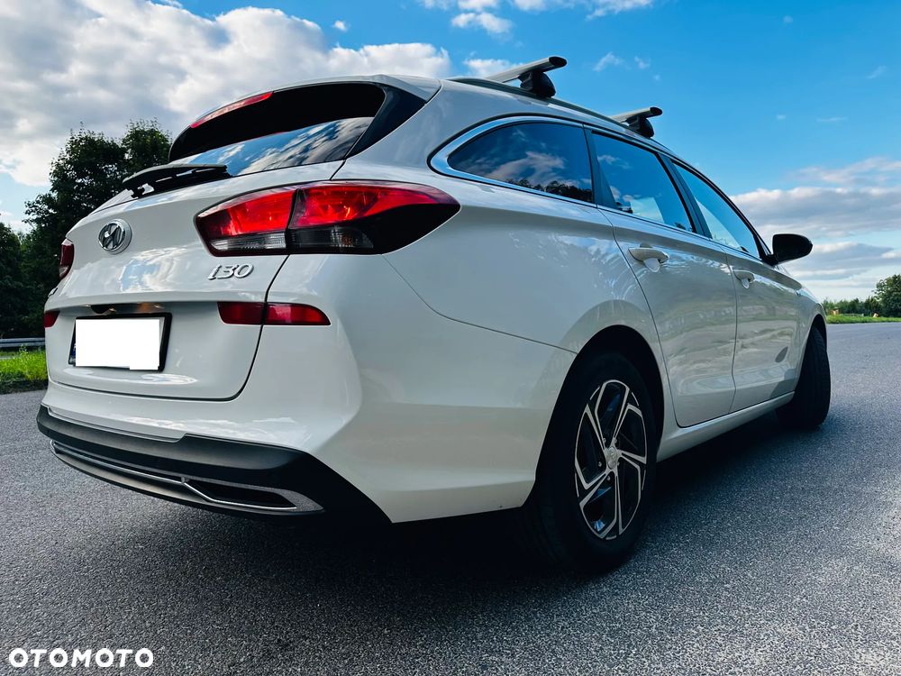 Hyundai i30 1.5 T-GDI 48V Comfort DCT - 11